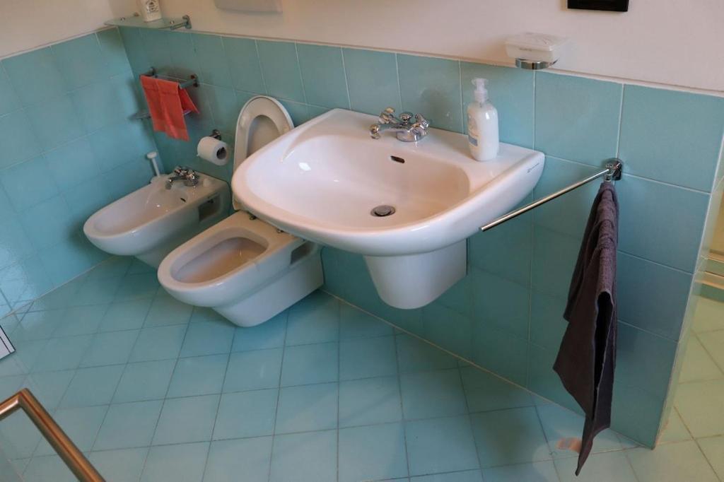 Appartement Dans Un Terrain De Golf, 5 Min De La Mer En Voiture, Parking Gratuit 코골레토 외부 사진